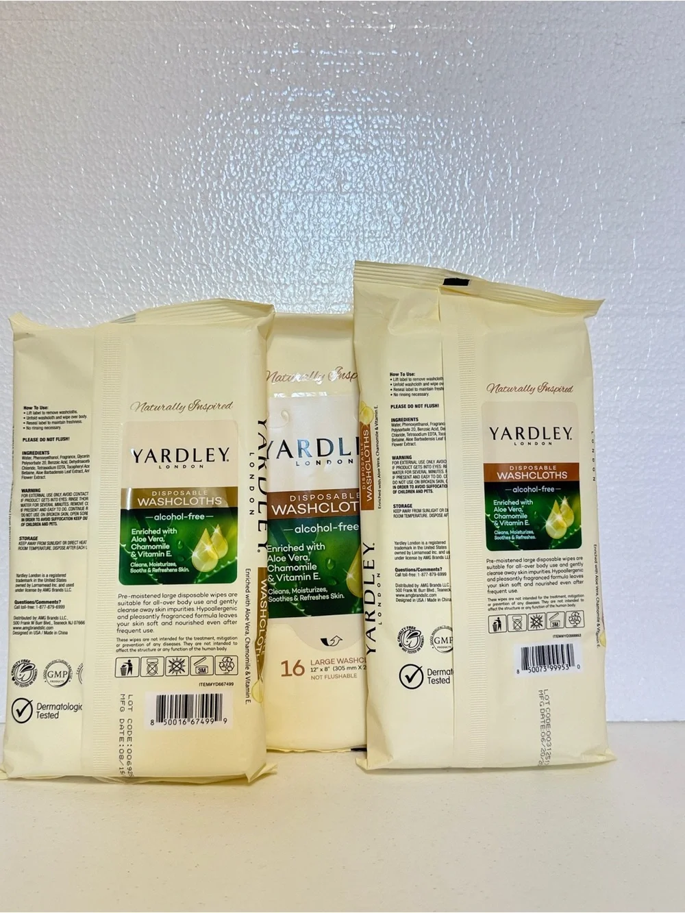 50 Disposable‎ Washcloths Yardley London Aloe Vera Chamomile Vitamin E